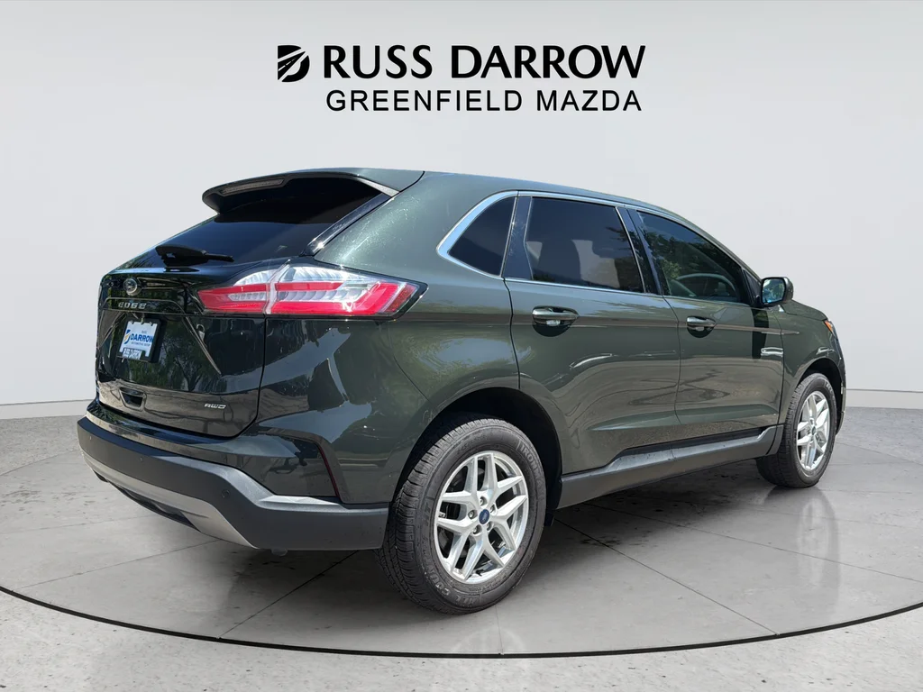 Used 2022 Green Ford SEL image 5