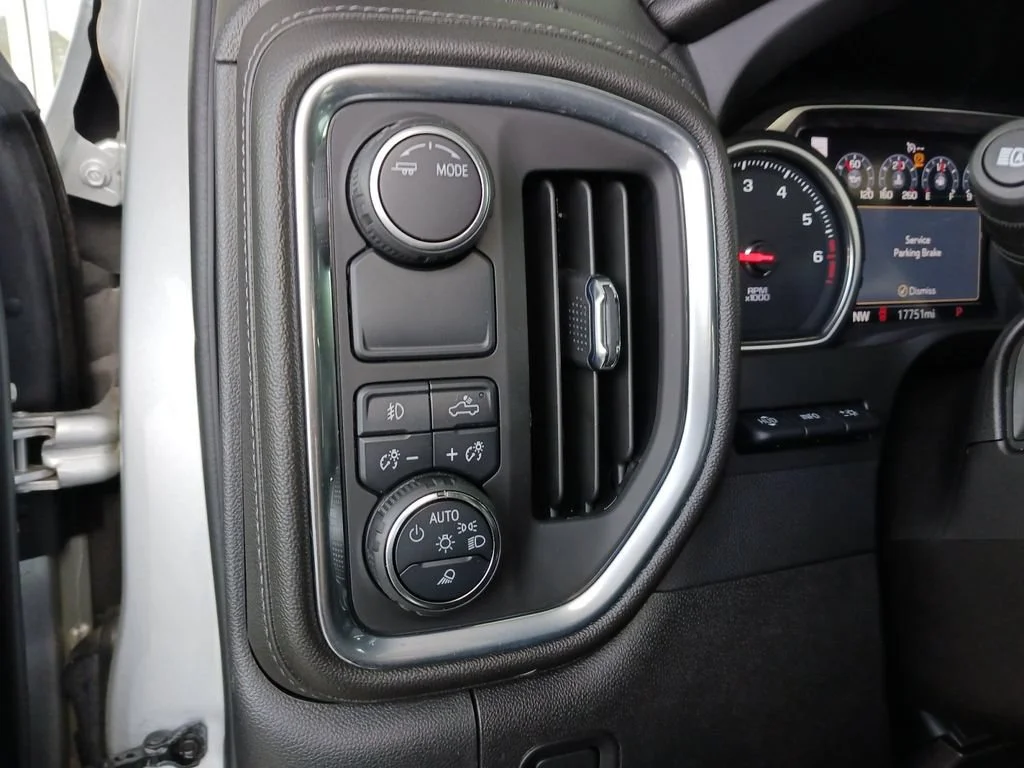 Used 2022 Silver Ice Metallic Chevrolet LTZ image 38