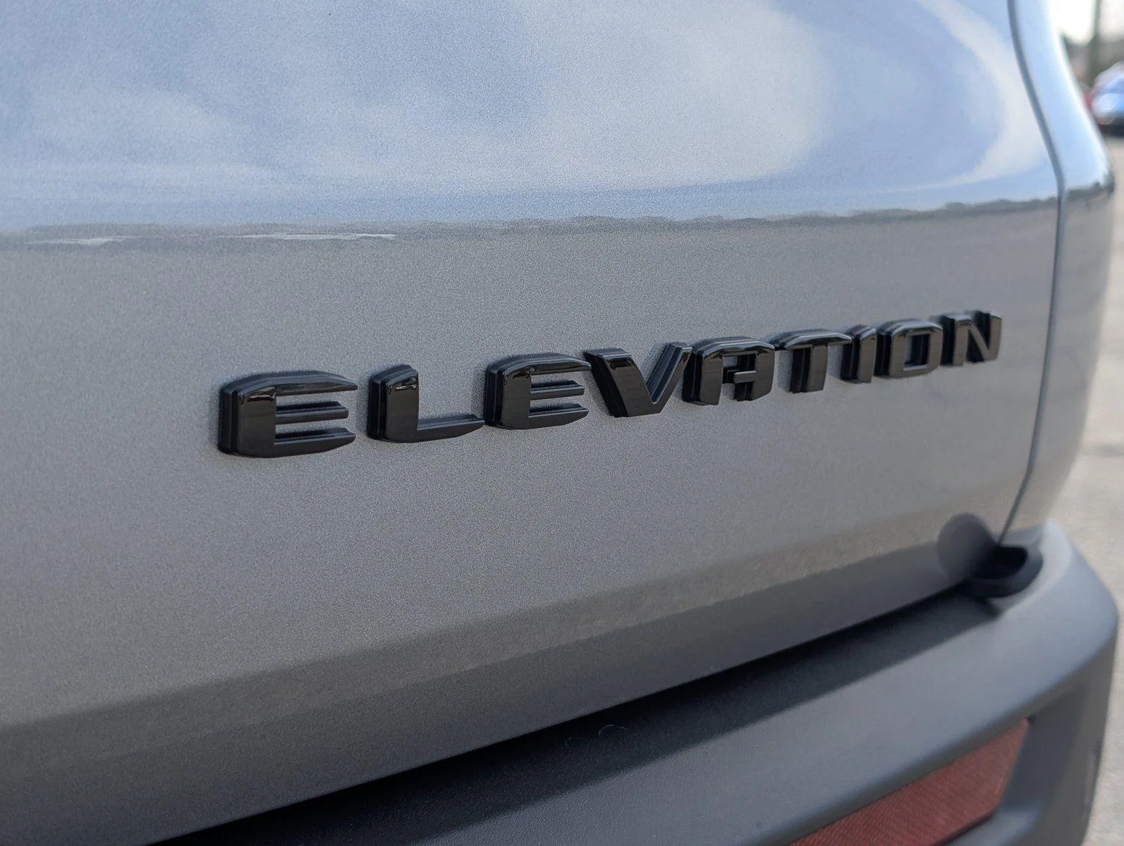New 2026 Sterling Metallic GMC Elevation image 32