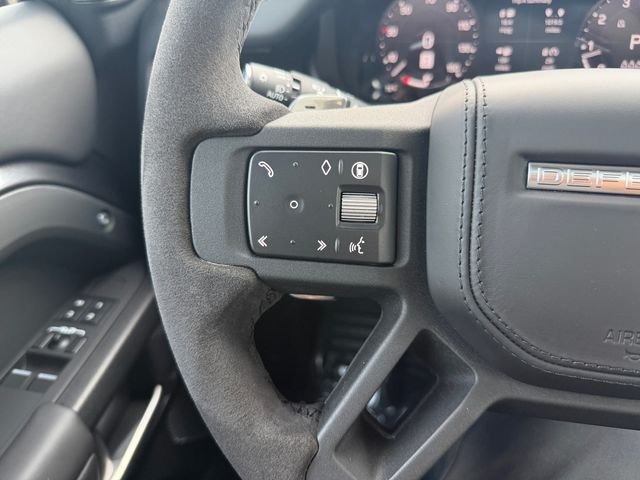 Certified Used 2024  Land Rover Carpathian Edition image 22