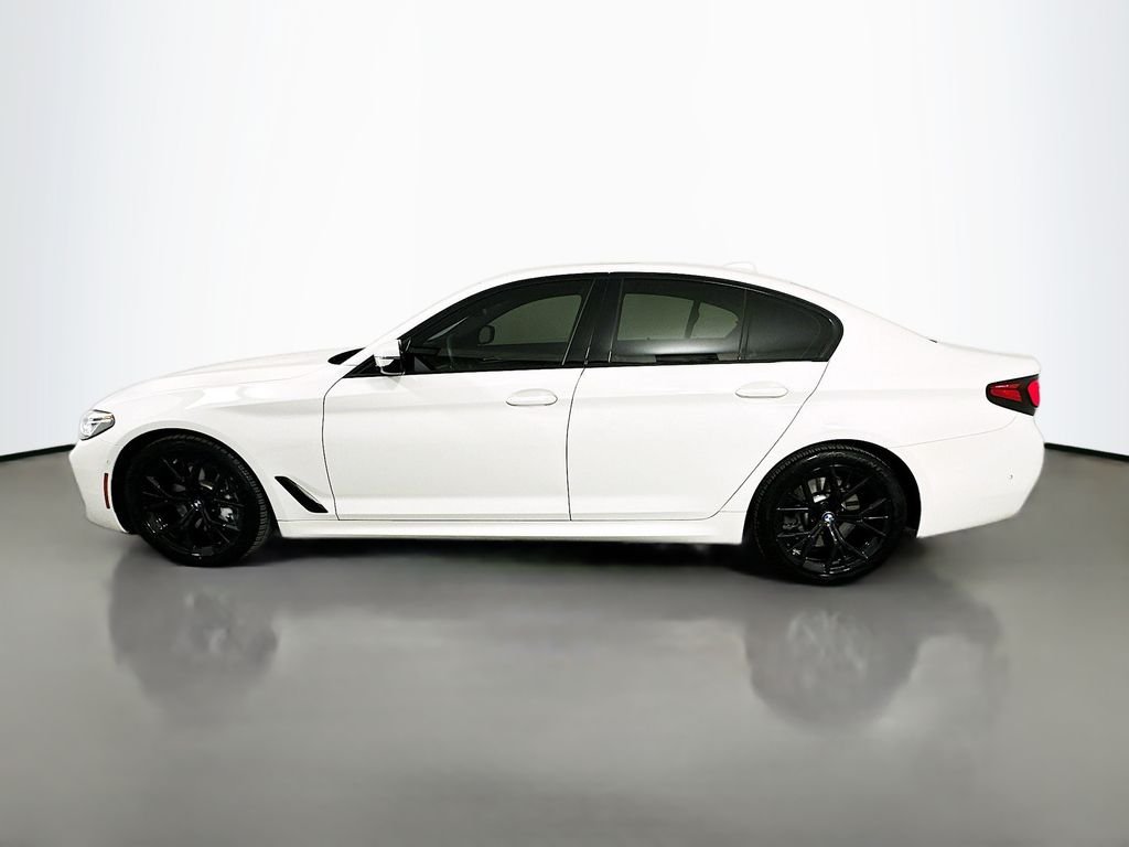 Used 2022 Alpine White BMW 540i xDrive image 8