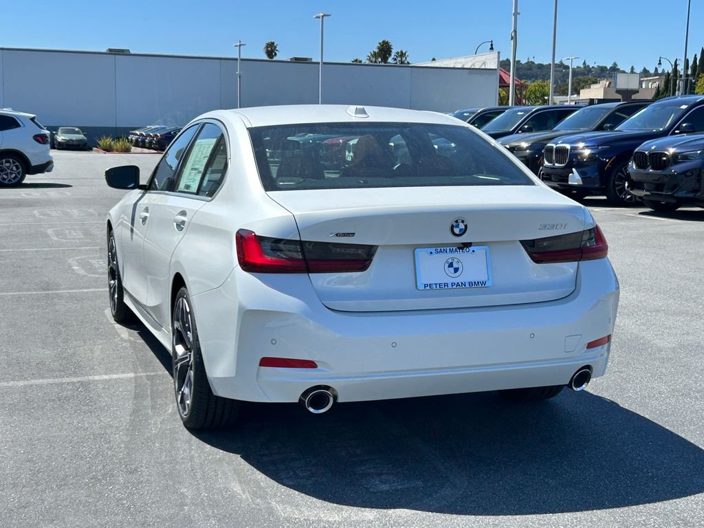 New 2026 Mineral White Metallic BMW 330i xDrive image 3
