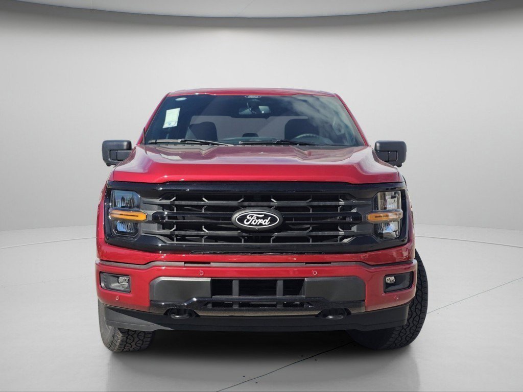 New 2026 Ruby Red Metallic Tinted Clearcoat Ford XLT image 3