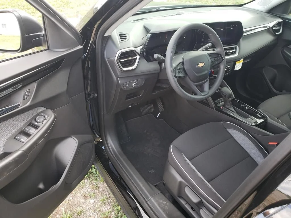 2026 Chevrolet Trailblazer LS - Photo 12