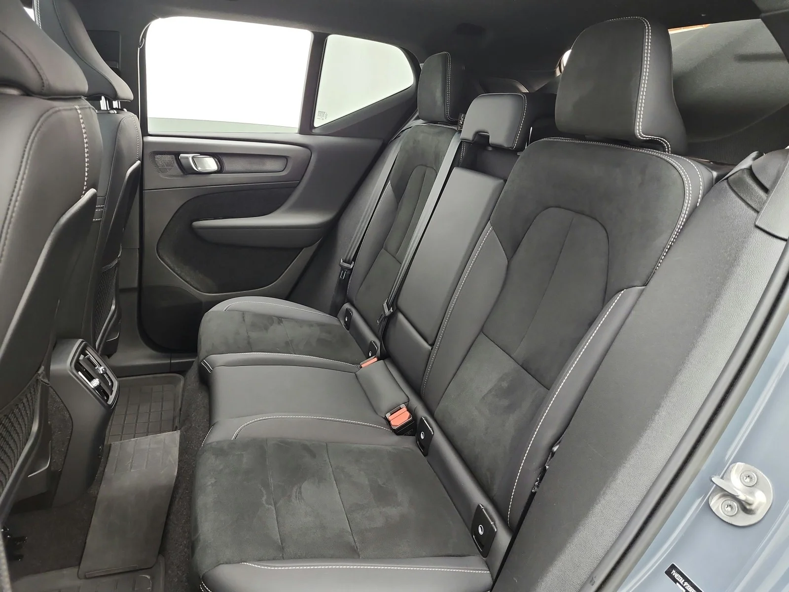 Used 2023 Thunder Grey Metallic Volvo Twin eAWD Plus image 15