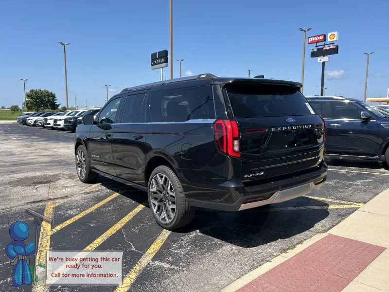 Used 2025 Black Metallic Ford Platinum image 3