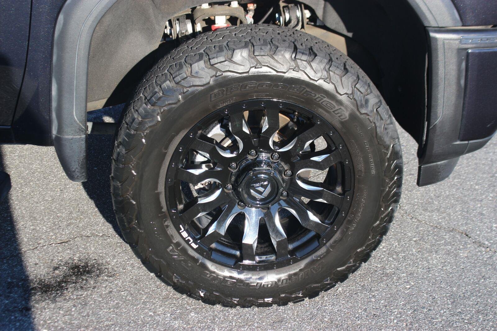 Used 2024 Titanium Rush Metallic GMC Denali image 37