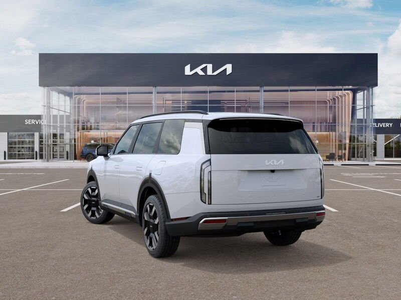 New 2027 Glacial White Kia S image 4