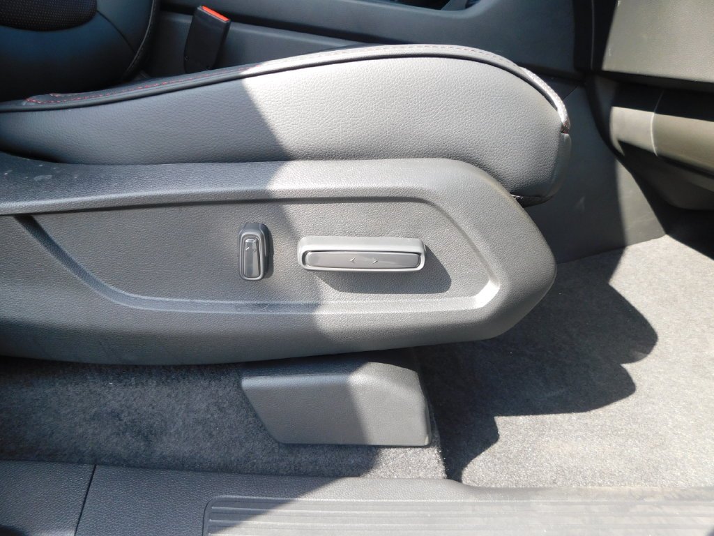New 2026 Sonic Gray Pearl Honda Black Edition image 19