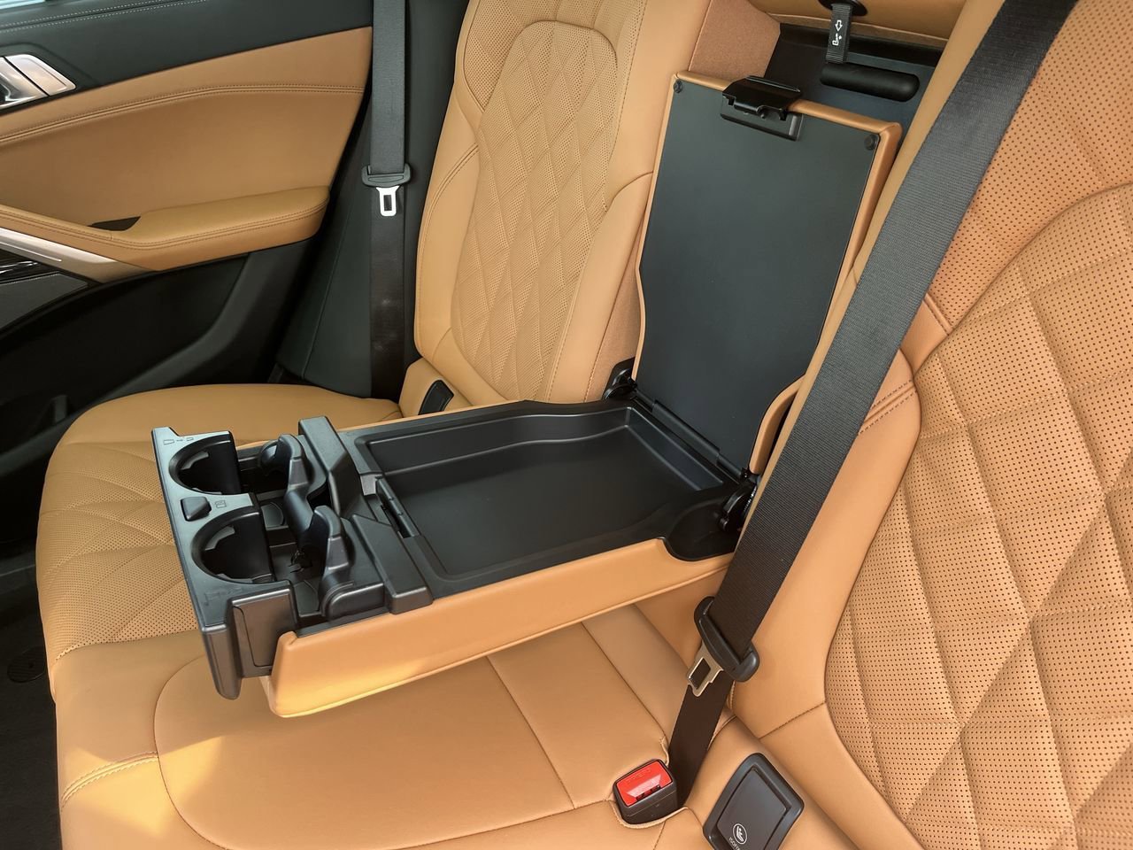 New 2027 Mineral White Metallic BMW xDrive40i image 33