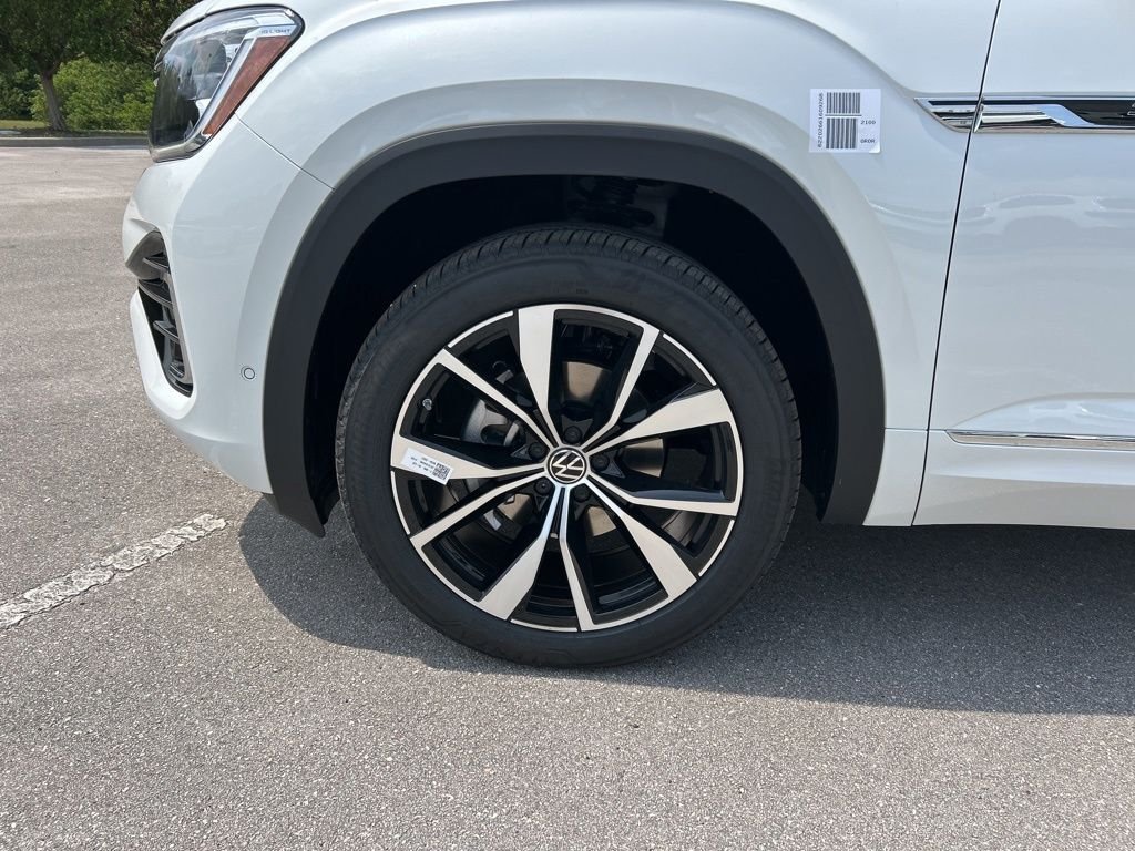 New 2026 White Volkswagen 2.0T SEL Premium R-Line image 57