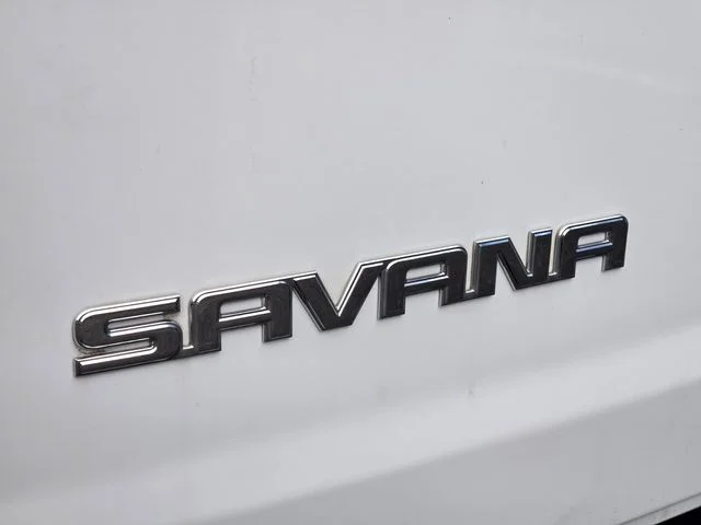 Used 2023 White GMC Work Van image 12