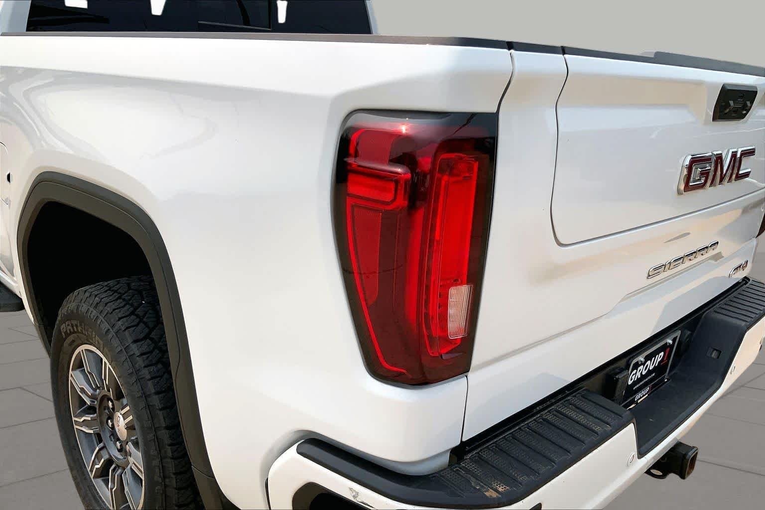 Used 2024 Summit White GMC AT4 image 27