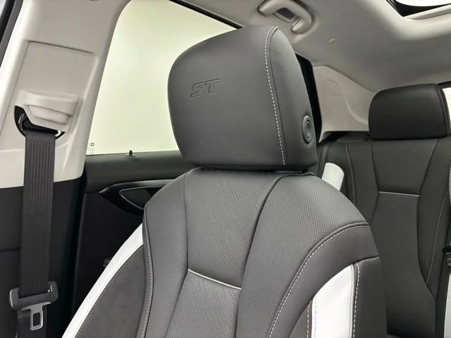 2026 Buick Envision Sport Touring - Photo 43