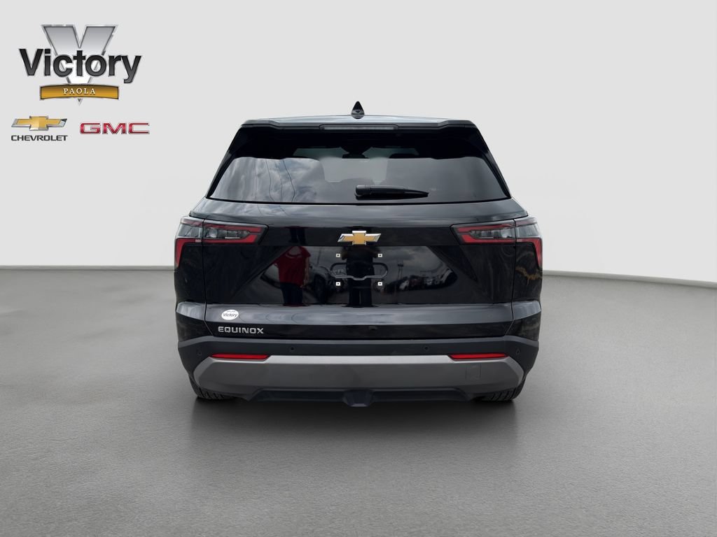 Used 2025 Mosaic Black Metallic Chevrolet LT image 5