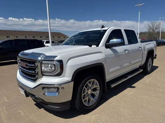 Used 2018 WHITE FROST TRICOAT GMC SLT image 10