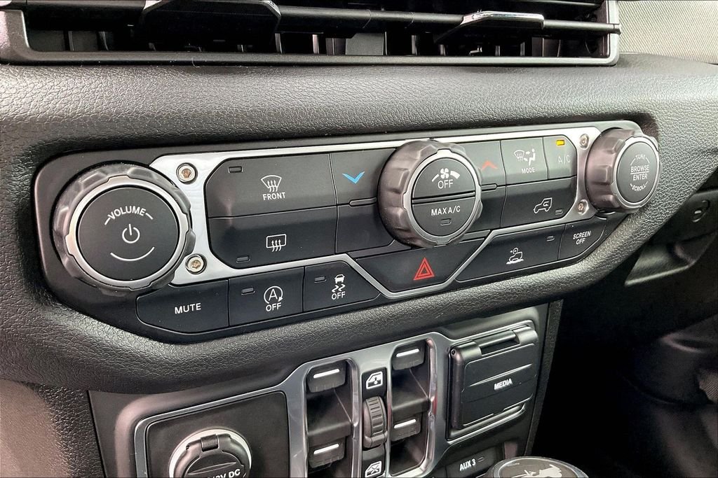 New 2026 Jeep Wrangler Willys 4D Sport Utility