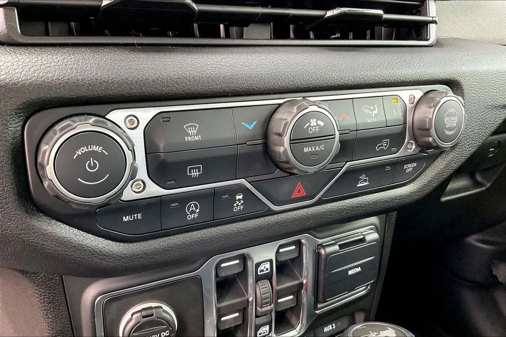 New 2026 Jeep Wrangler Willys 4D Sport Utility