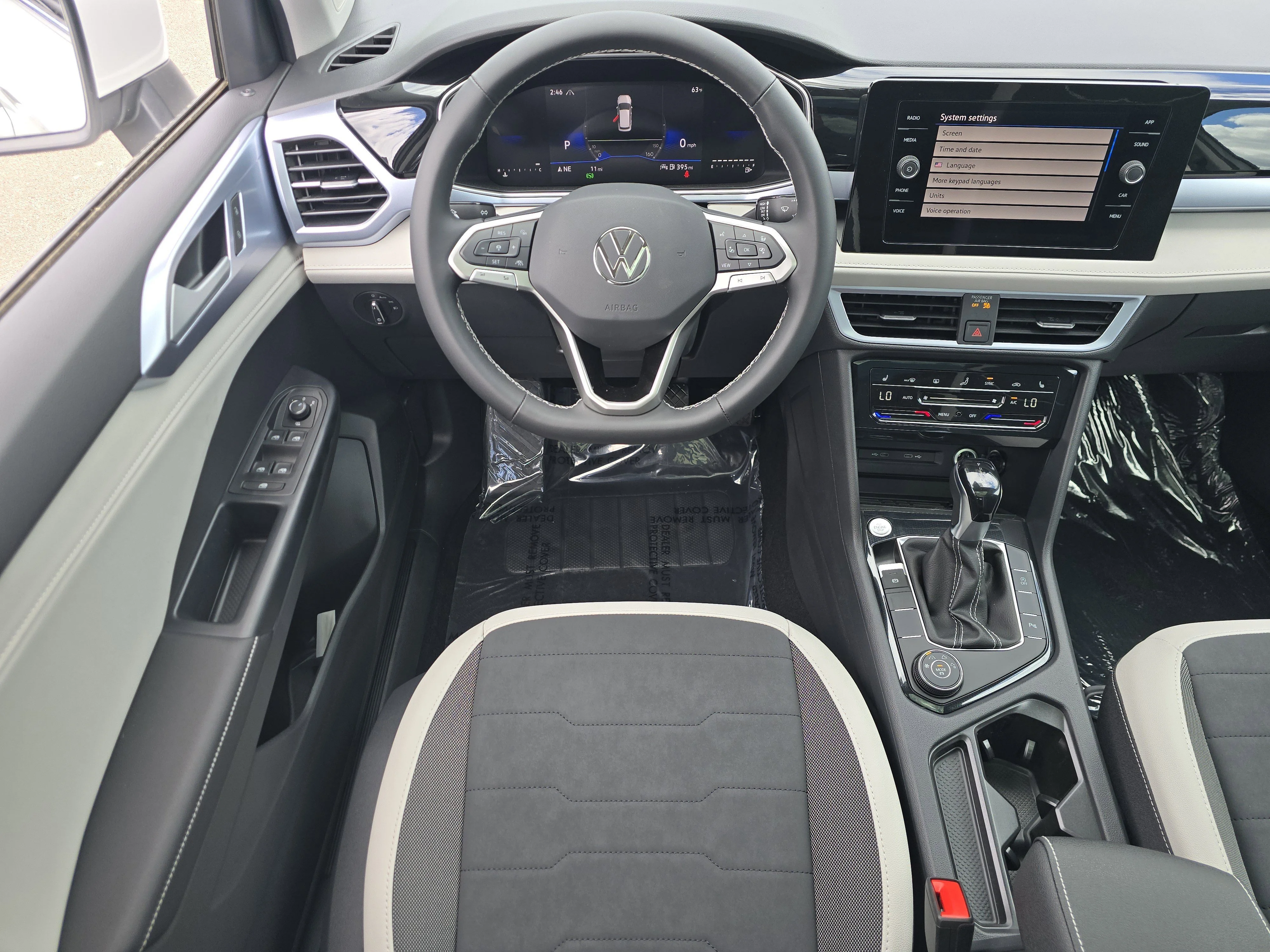 New 2026 Pure White Volkswagen SE image 21