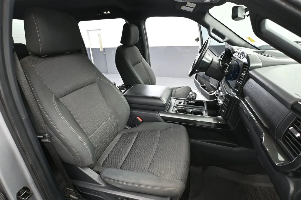 Used 2022 Silver Ford XLT image 40