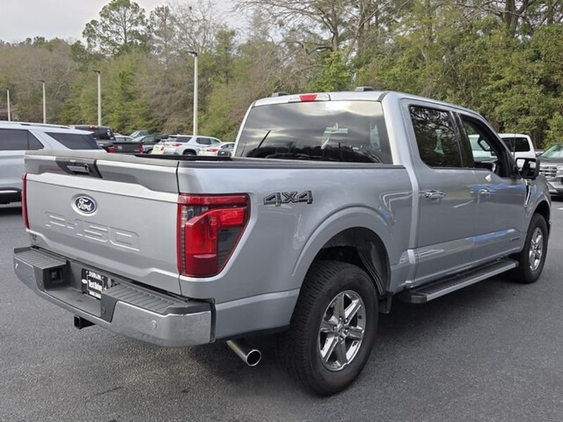 Used 2024 Iconic Silver Metallic Ford XLT image 14