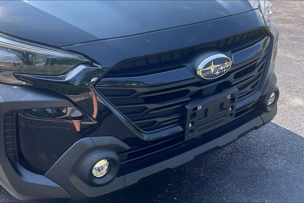 Used 2024 Black Subaru Onyx Edition image 31