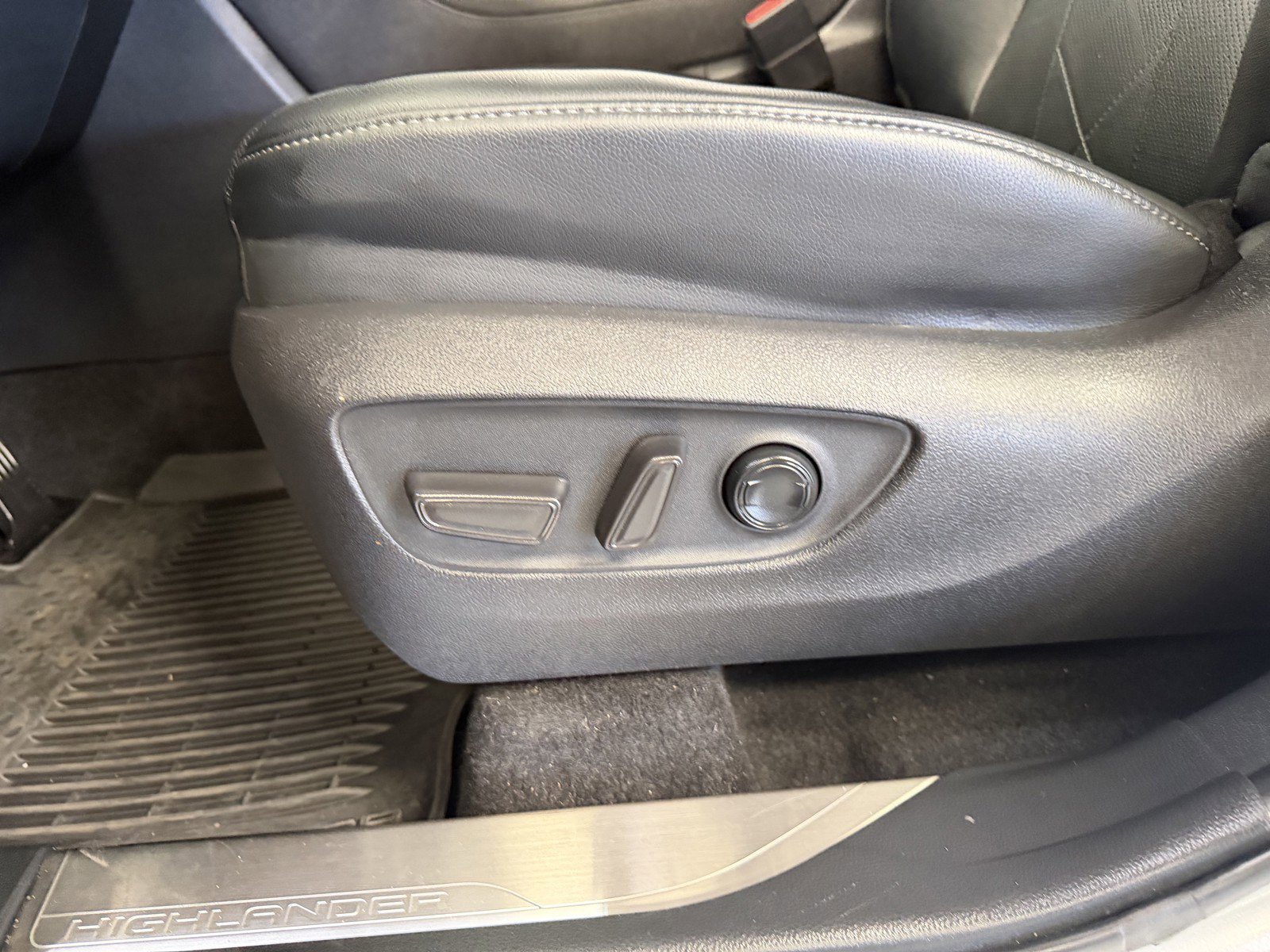 Certified Used 2024 Celestial Silver Metallic Toyota Platinum image 22