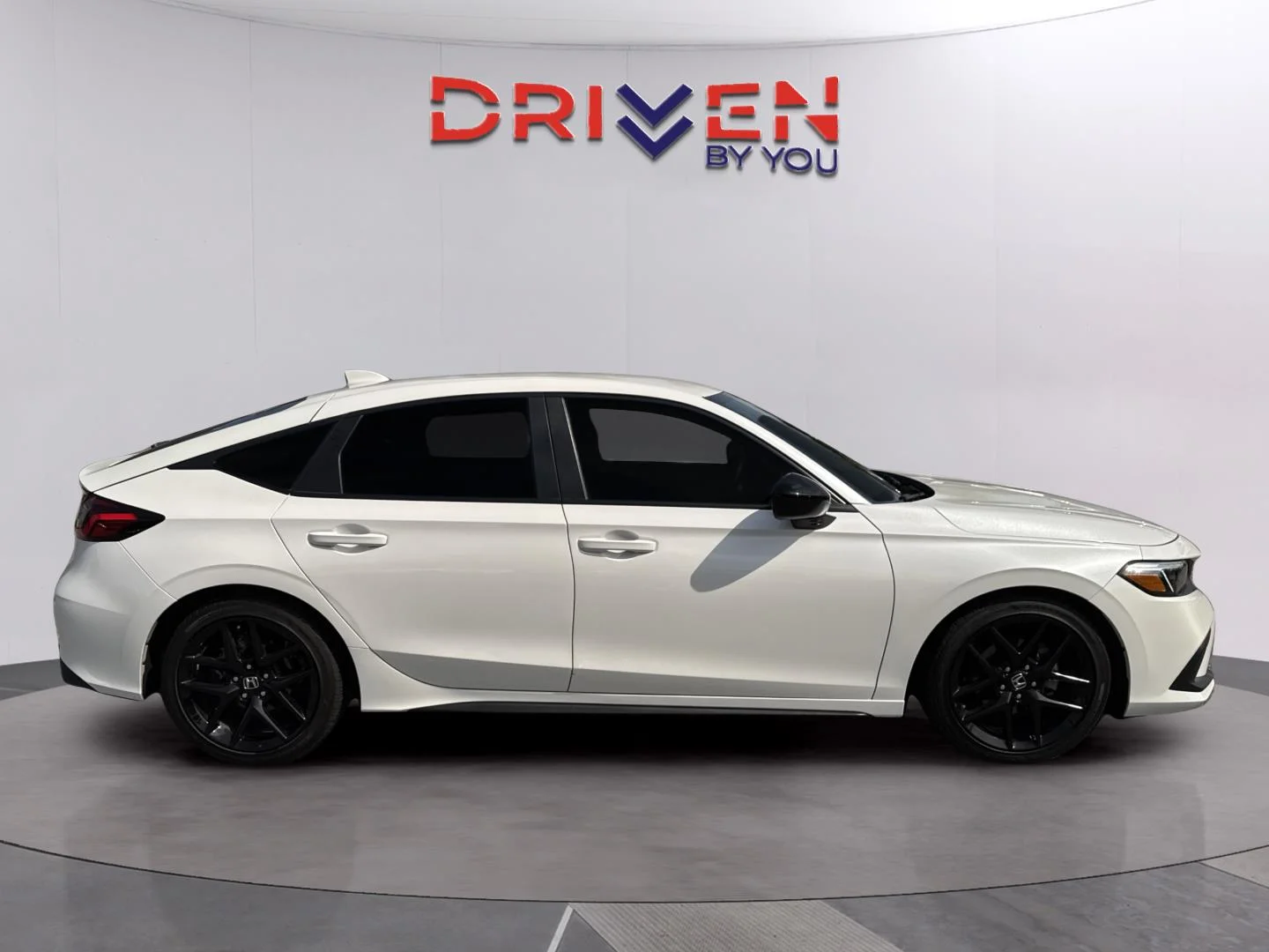 Used 2024 Platinum White Pearl Honda Sport image 6