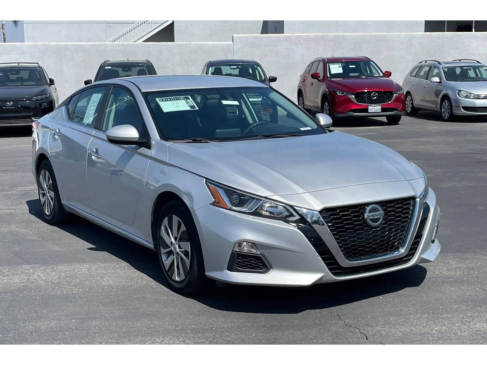 Used 2020 Brilliant Silver Metallic Nissan 2.5 S image 9