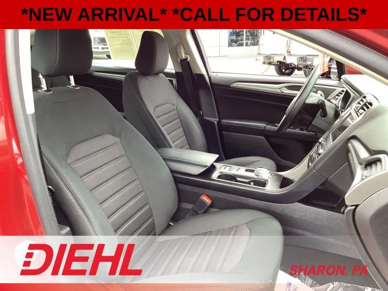 Used 2020 Red Ford SE image 15