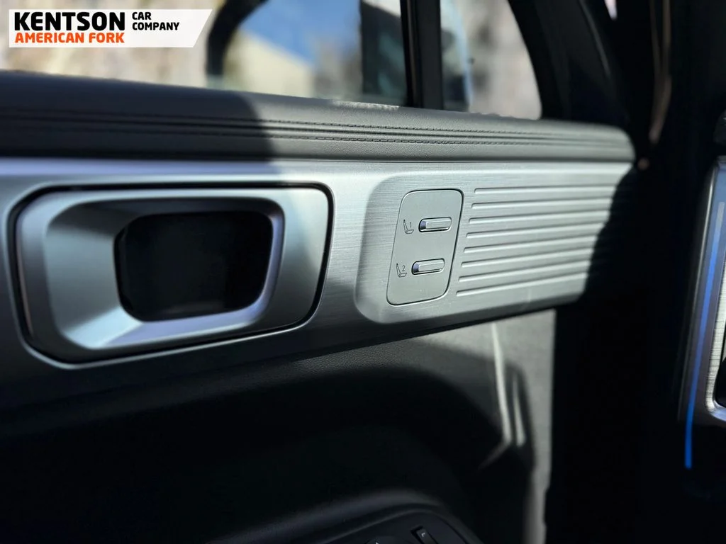 2026 Hyundai Santa Fe Limited - Photo 25