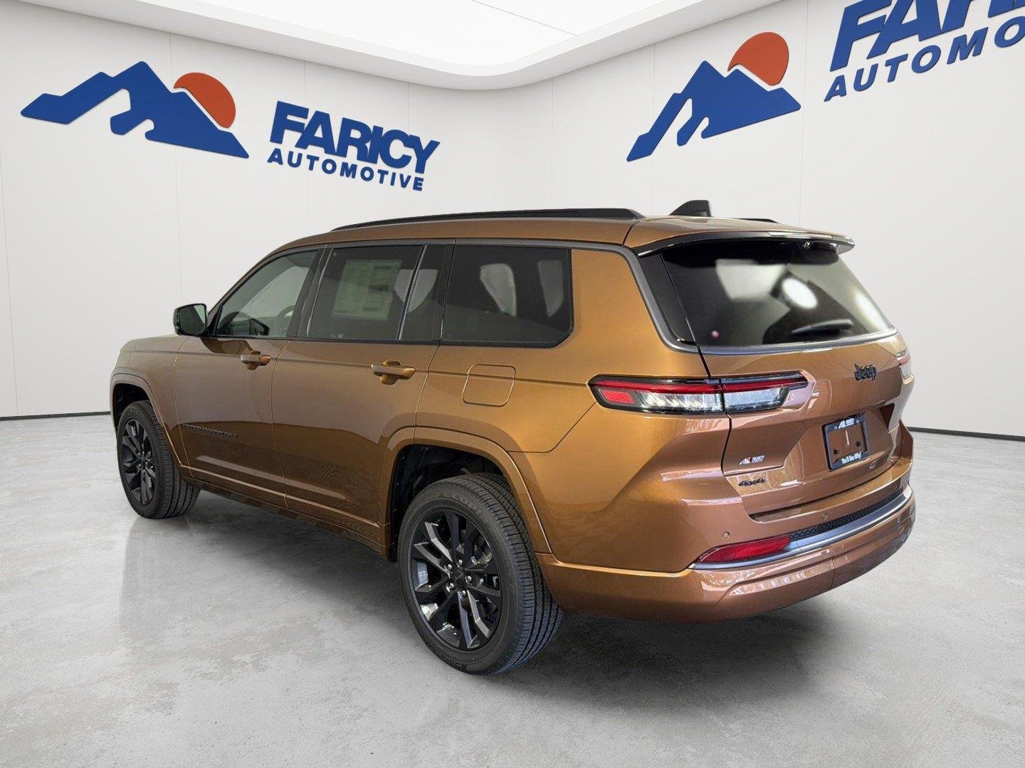 New 2026 Copper Shino Metallic Clearcoat Jeep Limited Reserve image 6