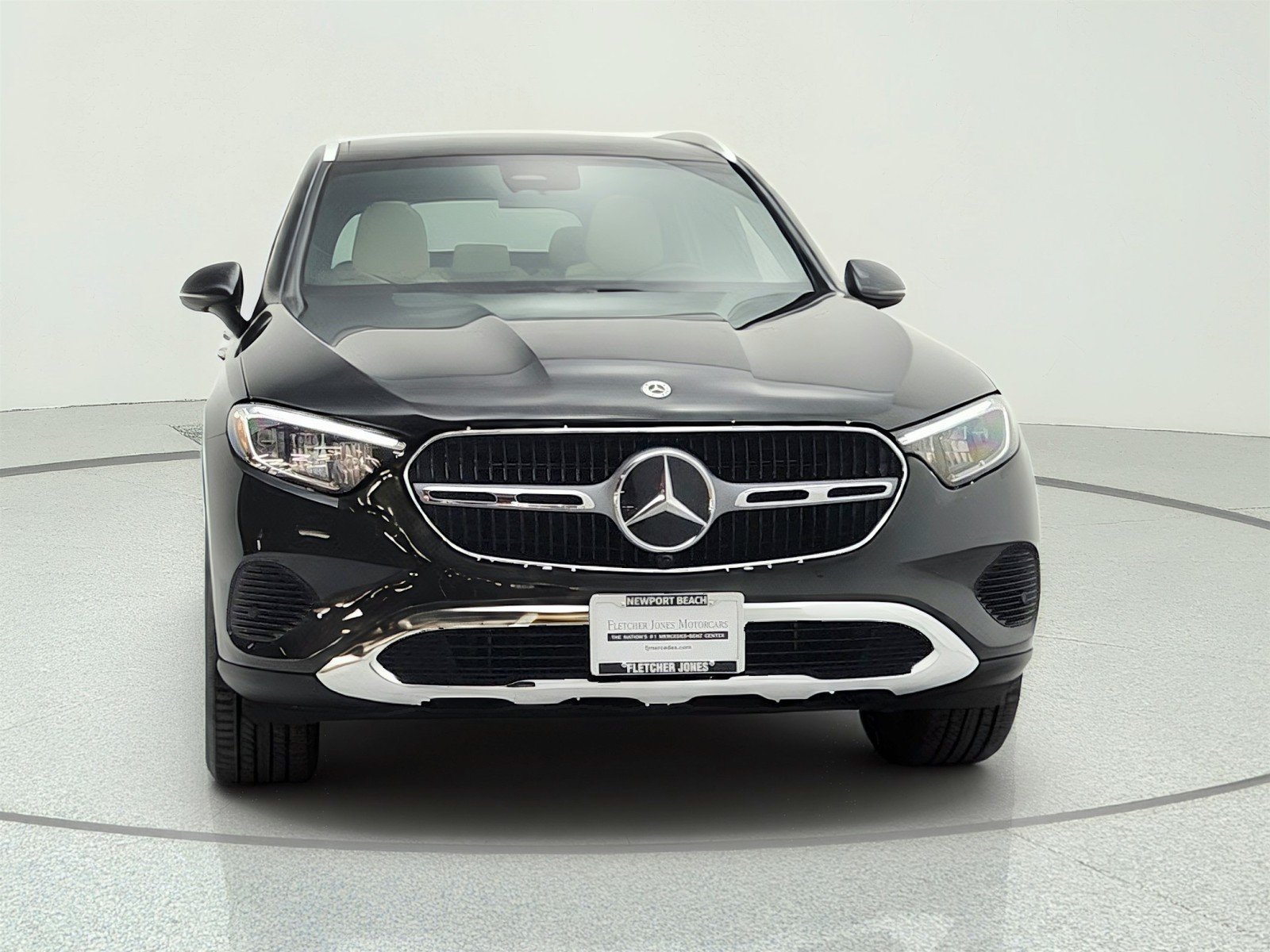 Certified Used 2026 Graphite Grey Metallic Mercedes-Benz GLC 300 SUV image 2