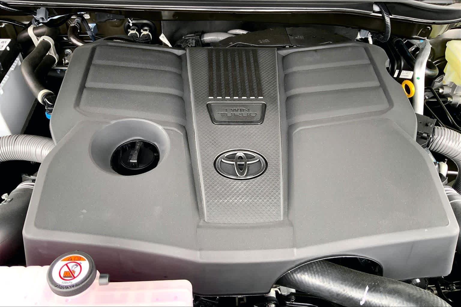 New 2026 Midnight Black Metallic Toyota Platinum image 17