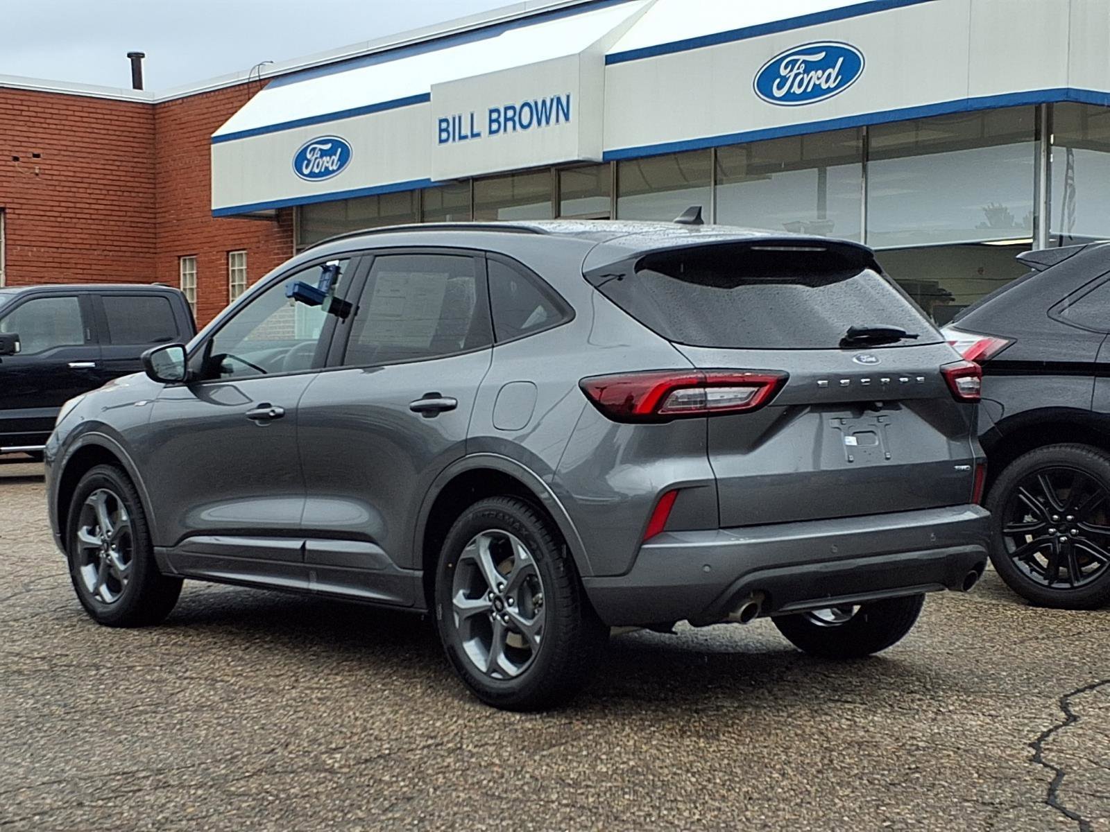 Used 2024 Carbonized Gray Metallic Ford ST-Line image 2