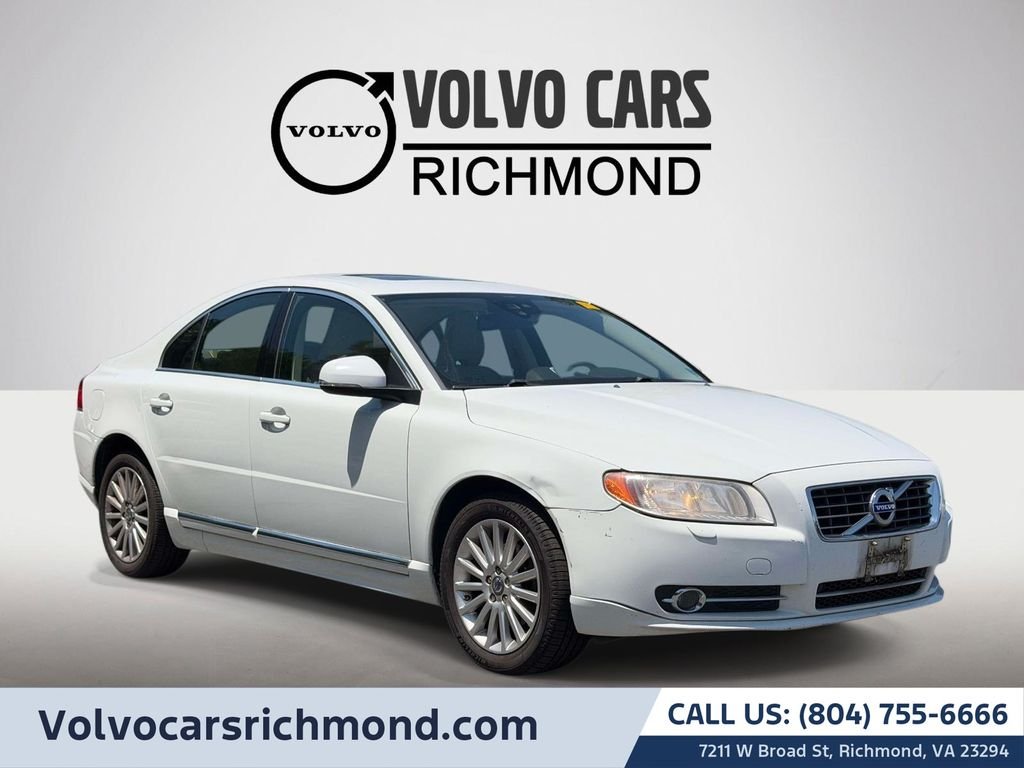 Used 2012 White Volvo 3.2 image 1