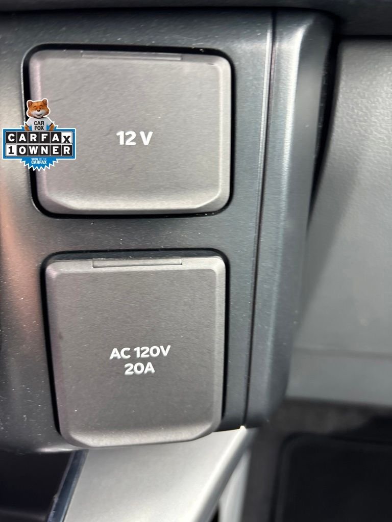 2025 Ford F-150 Lightning Flash - Photo 21