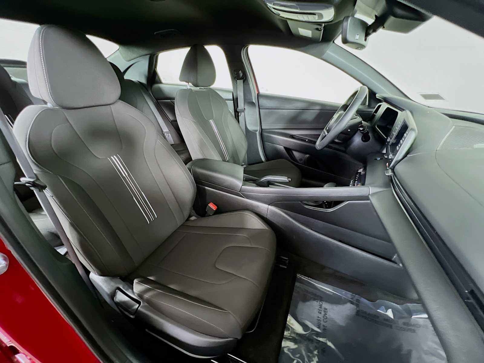 Used 2025 Ultimate Red Hyundai SEL Sport image 20