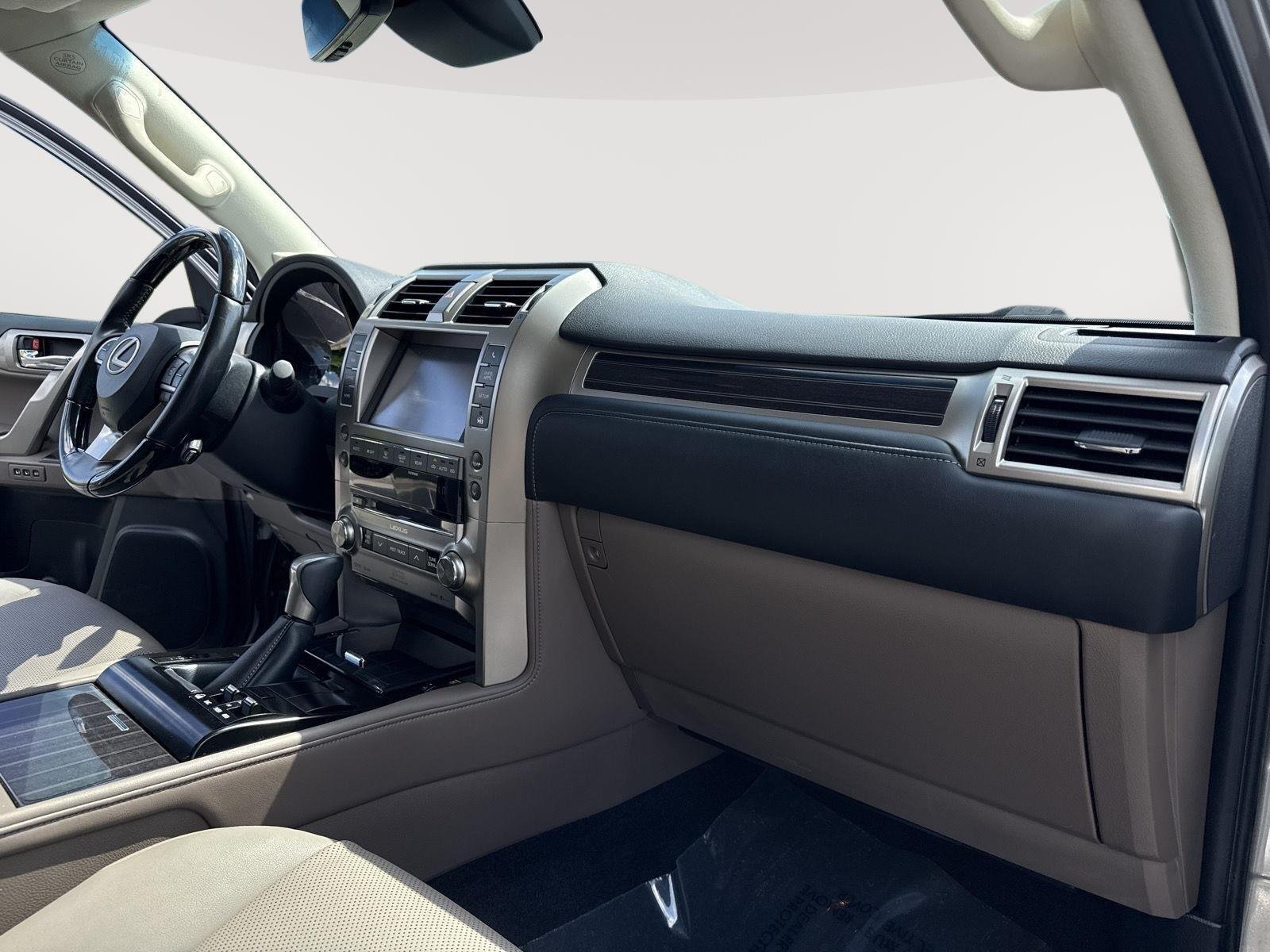 Used 2021 Atomic Silver Lexus GX 460 Premium image 37