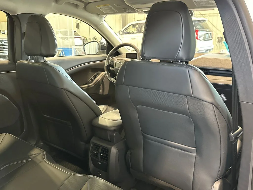 Used 2023 White Ford Premium image 34