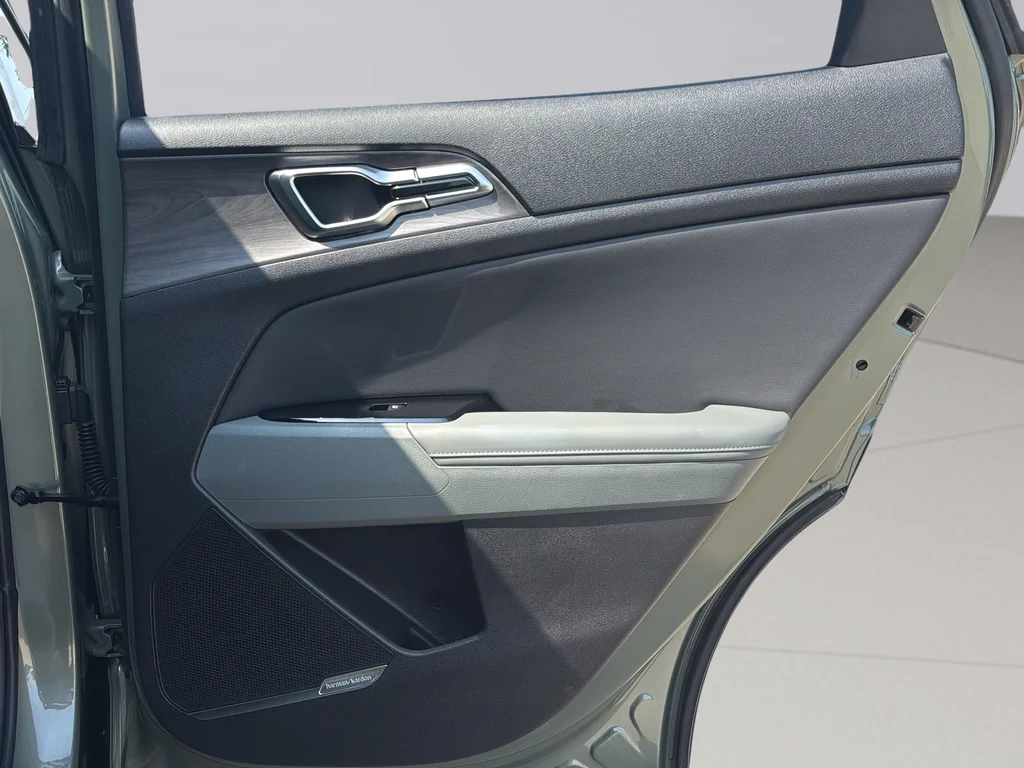 Used 2023 Jungle Green/Ebony Black Roof Kia X-Pro Prestige image 29