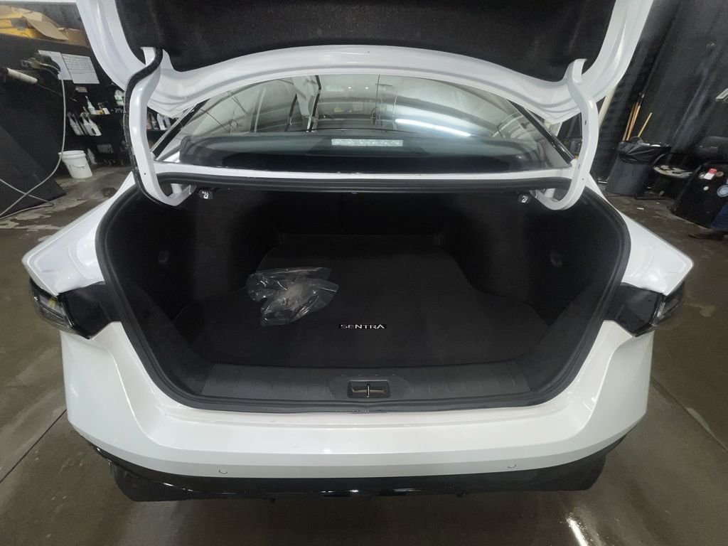 New 2026 White Nissan SR image 24