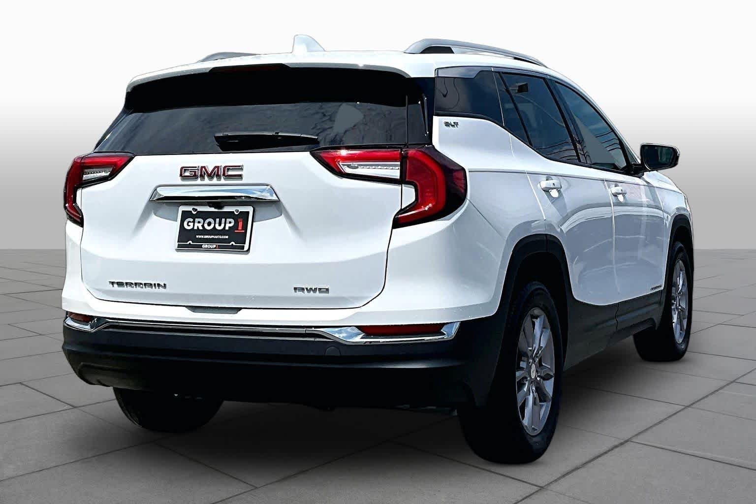 Used 2022 Summit White GMC SLT image 12