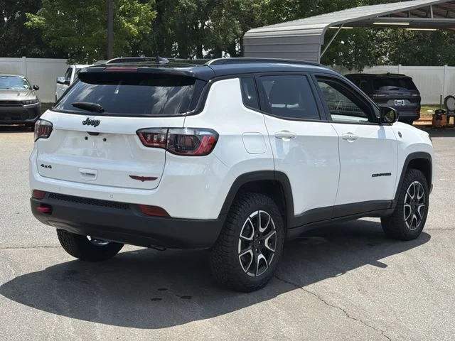 Used 2025 White Jeep Trailhawk image 13