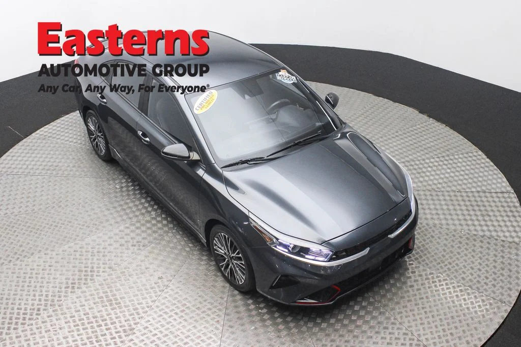 Used 2022 Gray Kia GT-Line image 3