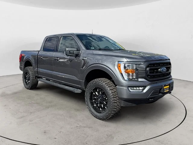 Used 2022 Gray Ford XLT image 4