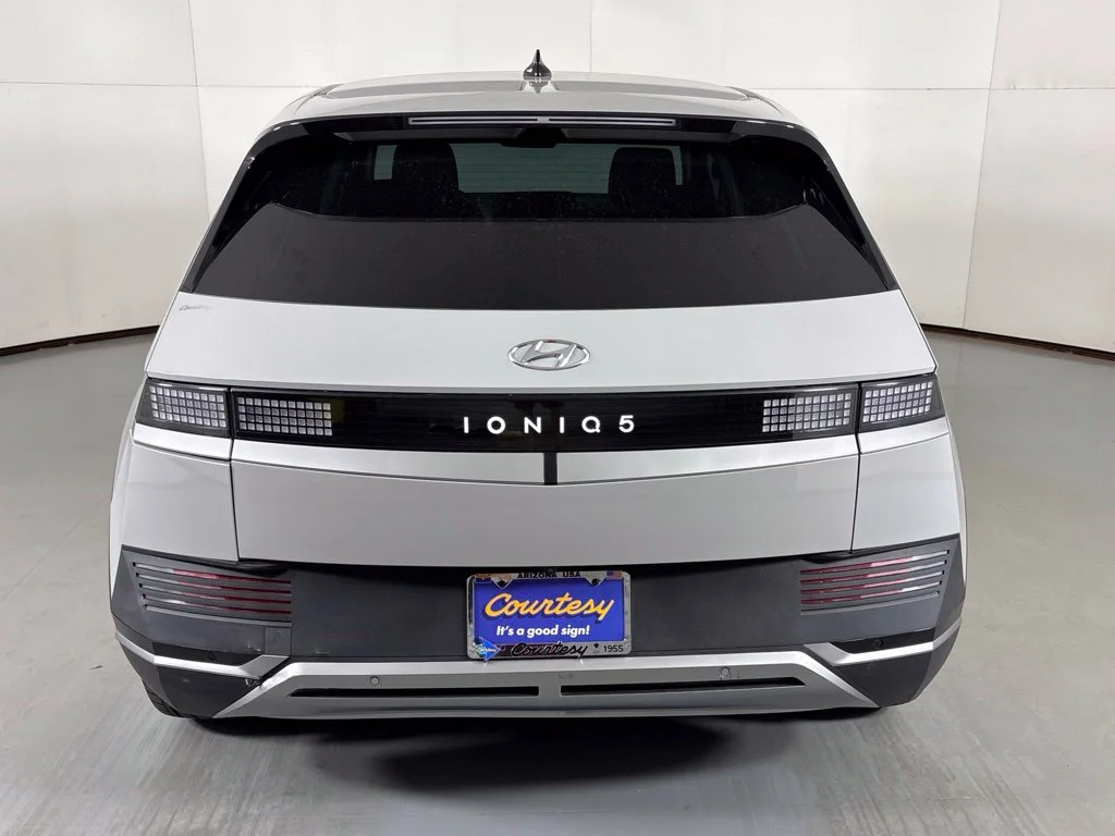 Used 2024 Gray Hyundai SEL image 7