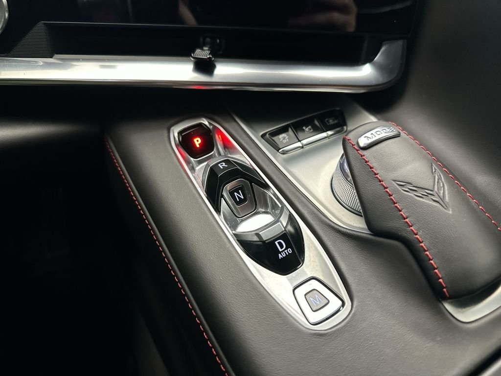 Used 2020 Ceramic White Chevrolet Stingray image 21