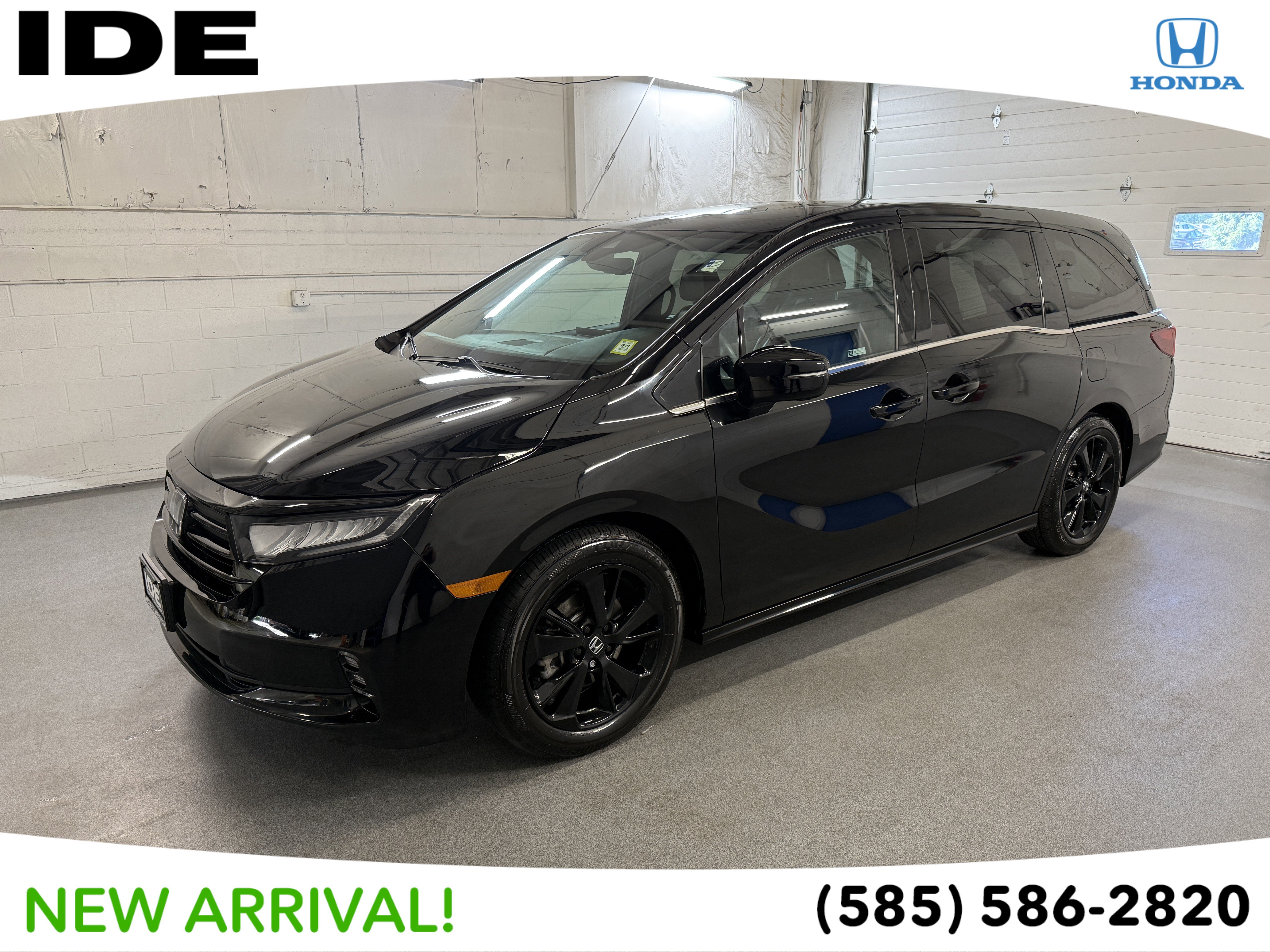 2023 Honda Odyssey SPORT's photo