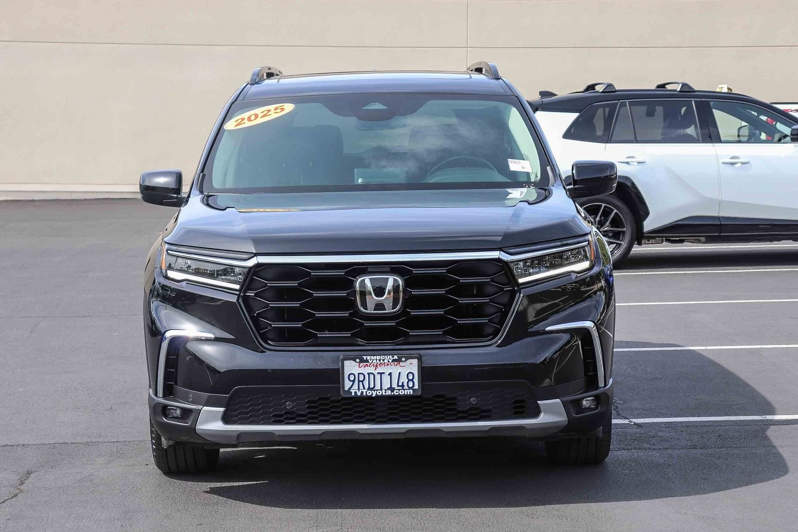 Used 2025 Crystal Black Pearl Honda Touring image 2